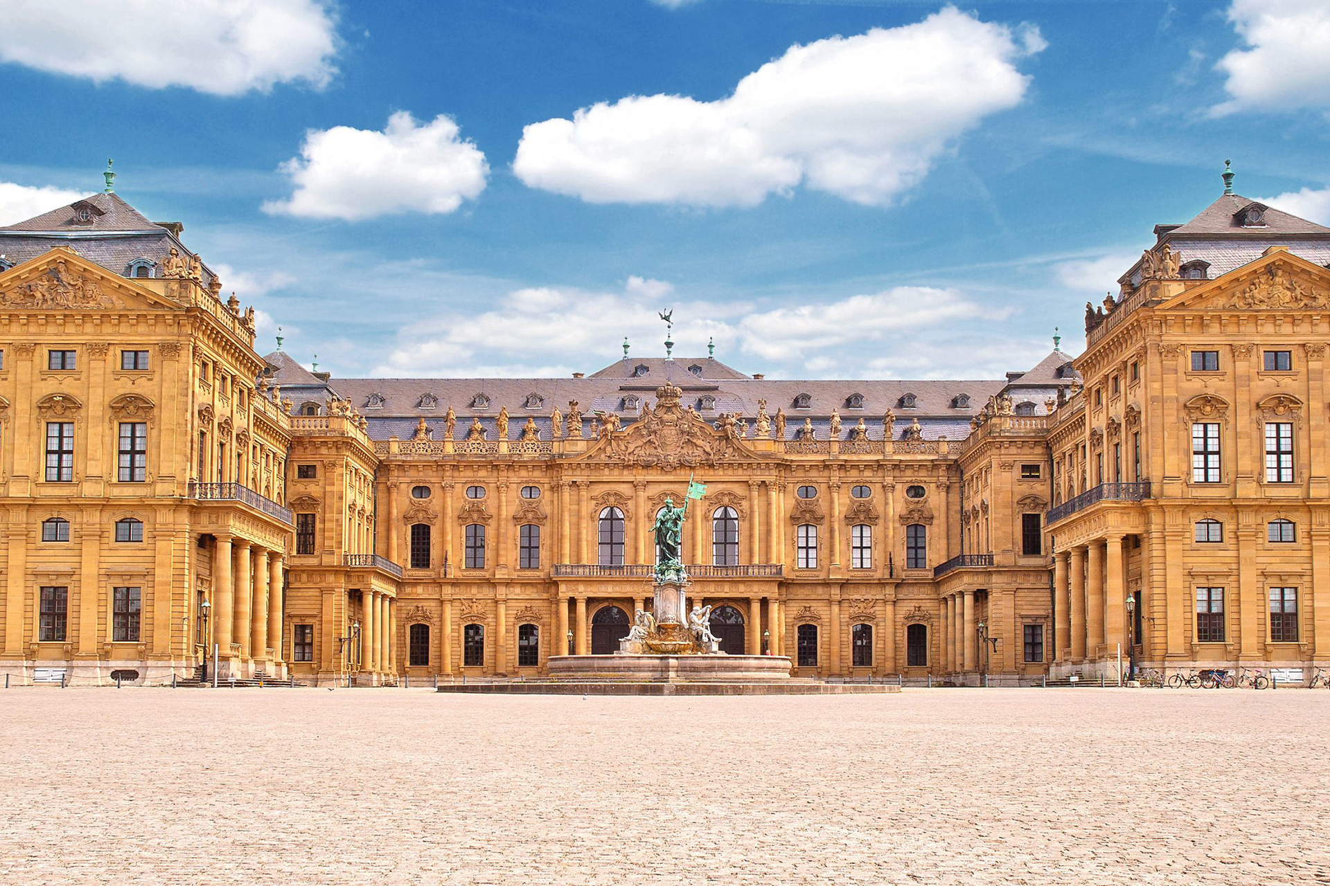 Das fürstbischöfliche Residenzschloss im fränkischen Würzburg